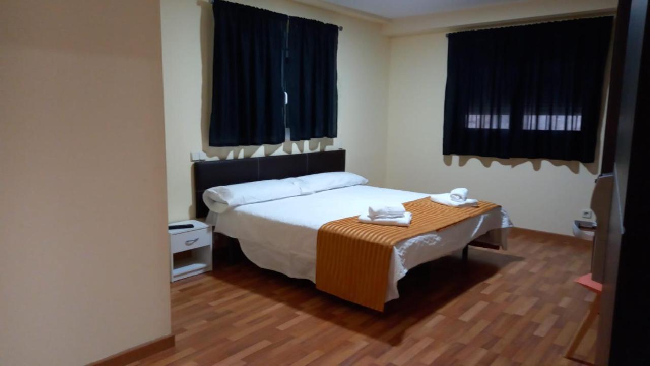 Aparthotel Las Olivas- Borox Seseña Nuevo Exterior foto